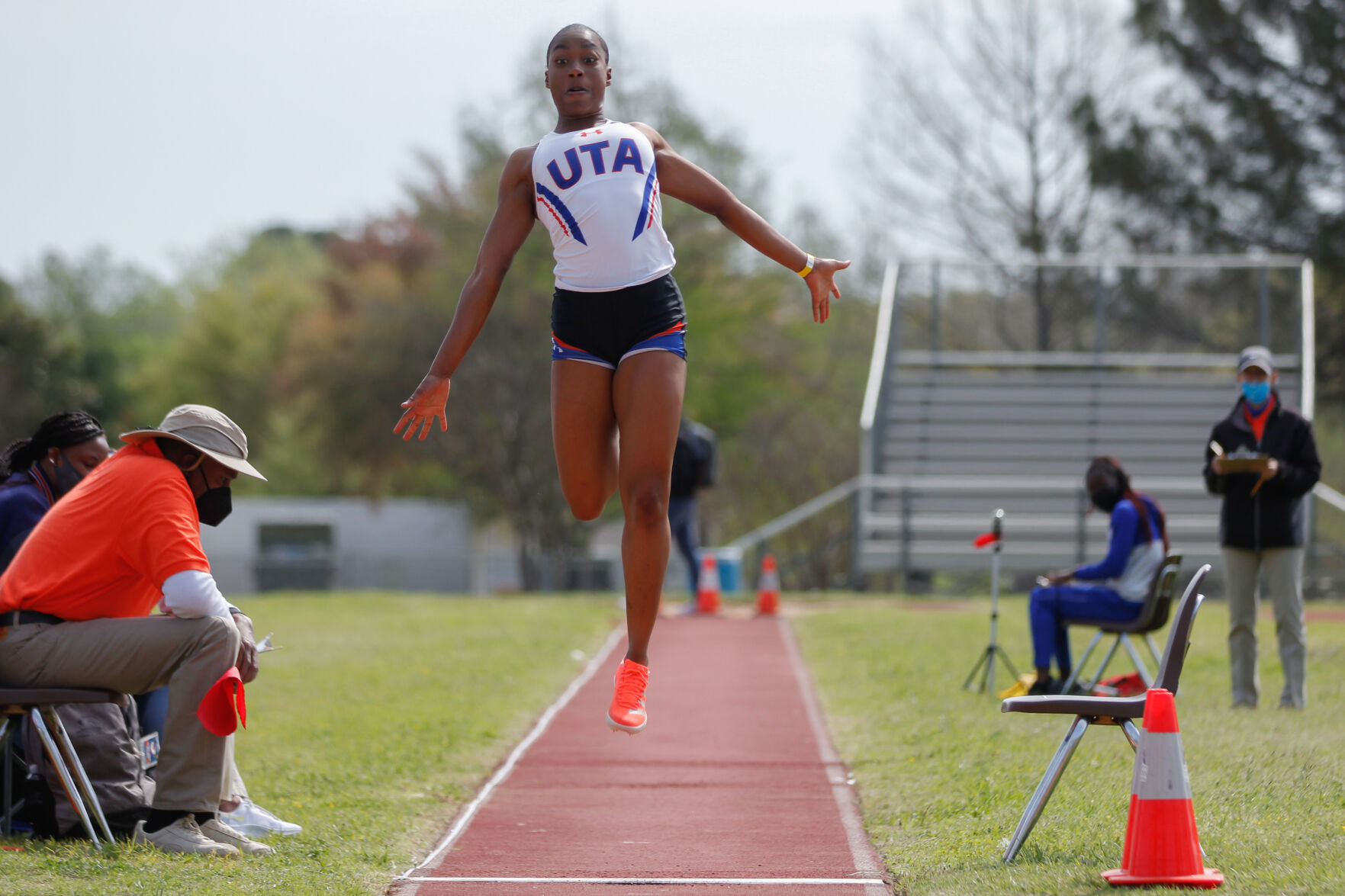 Photos: UTA track and field teams shatter personal records, earn multiple wins in UTA Invitational